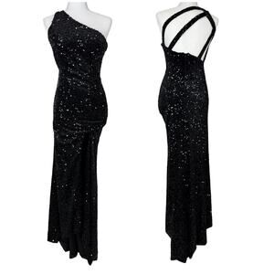 Black One Shoulder Sequin Stretch Velvet Strappy Back Gown Side Slit Size 2